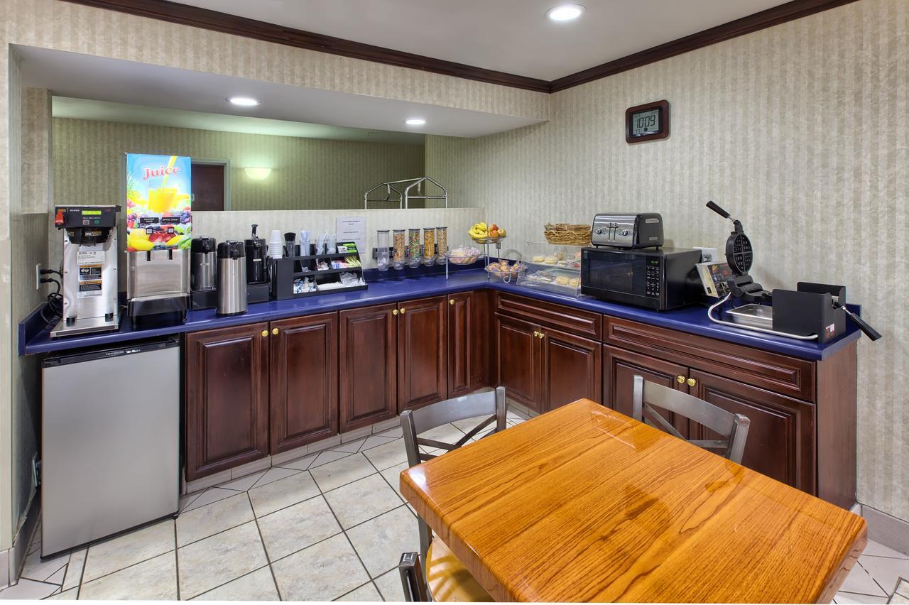 Country Hearth Inn Of Knightdale Εξωτερικό φωτογραφία